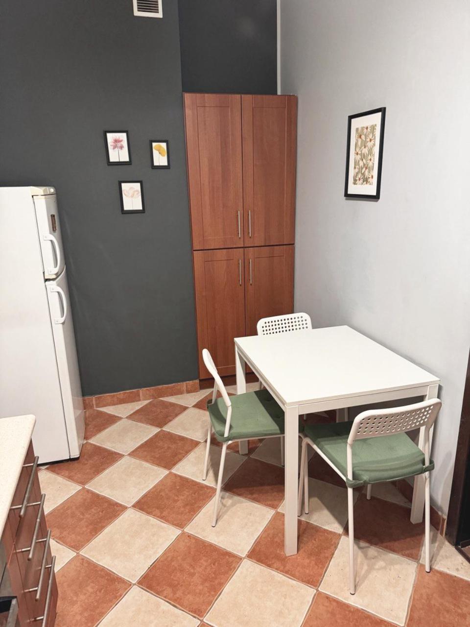 2-Room Apartment In The City Center Poznan Exterior photo